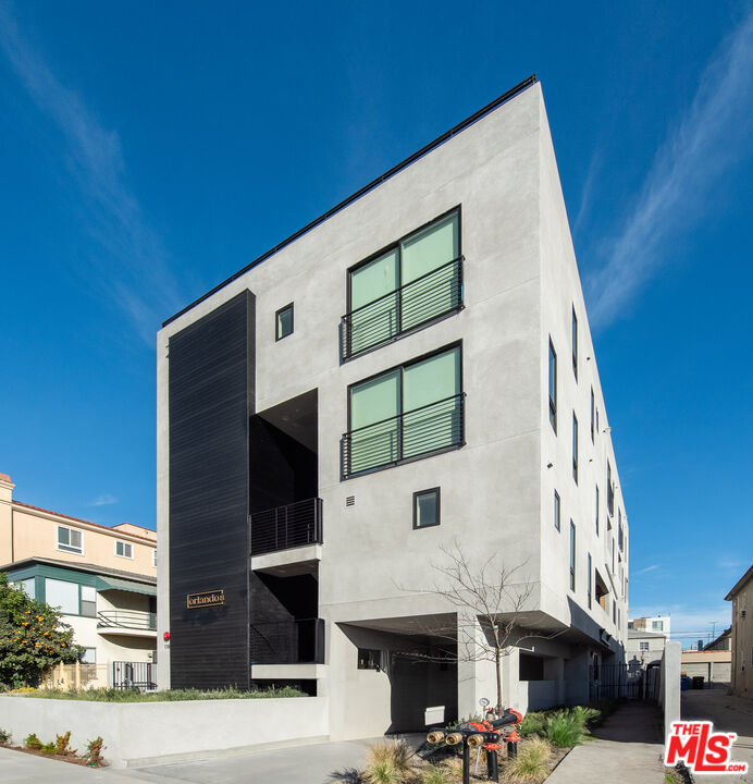 118 N Orlando Ave Unit: 101