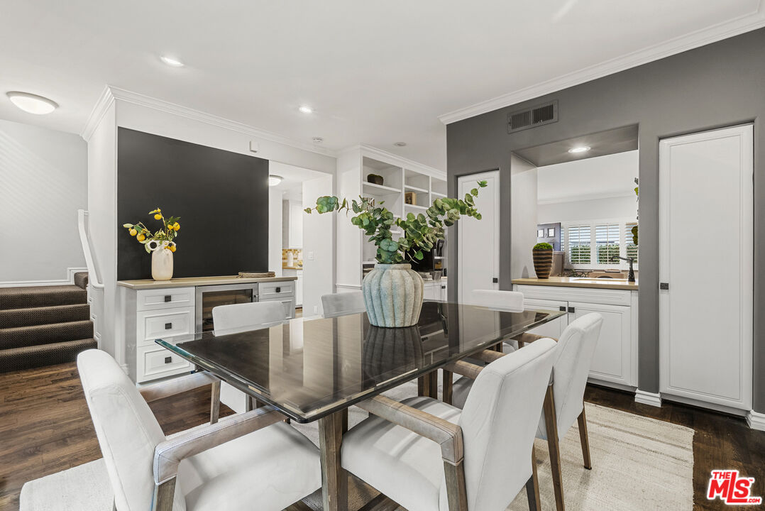 830 17th St Unit: 2