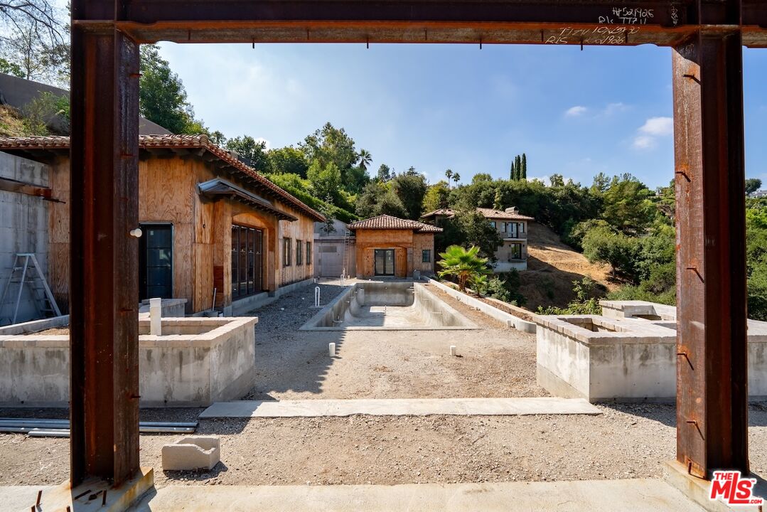 3721 Eureka Dr