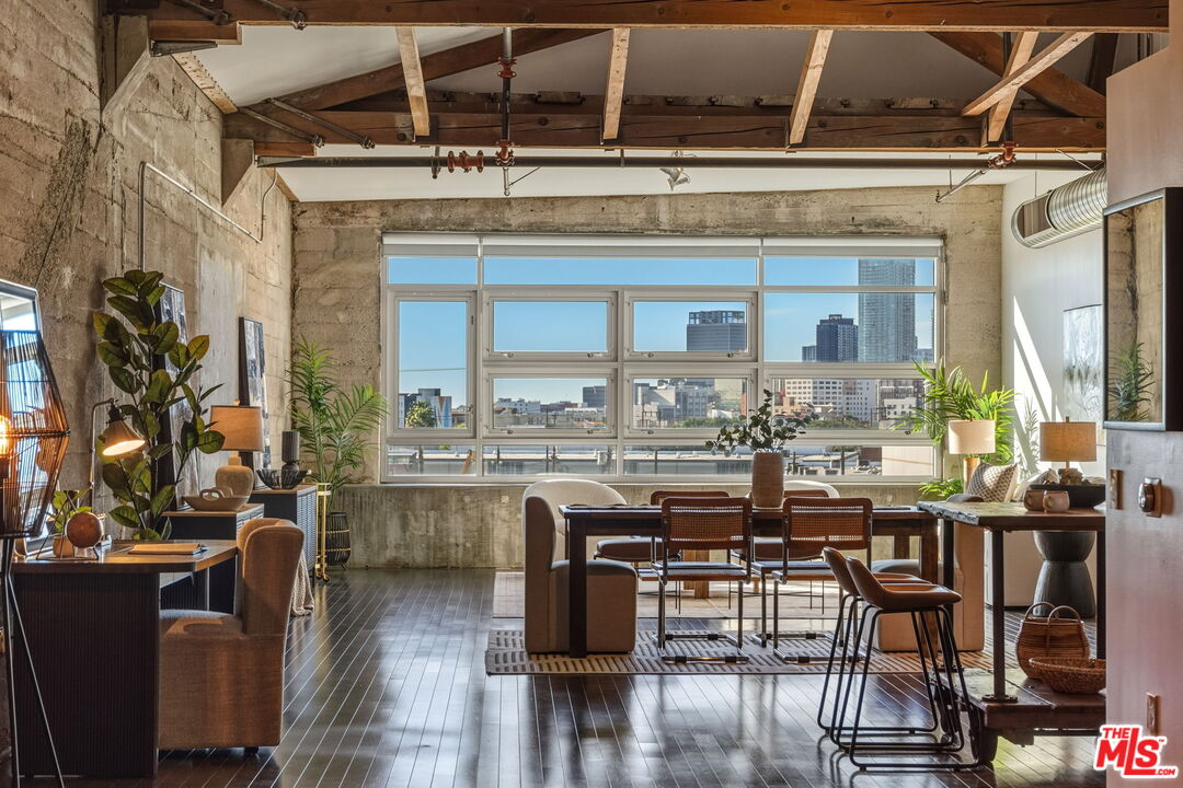 530 S Hewitt St Unit: 539