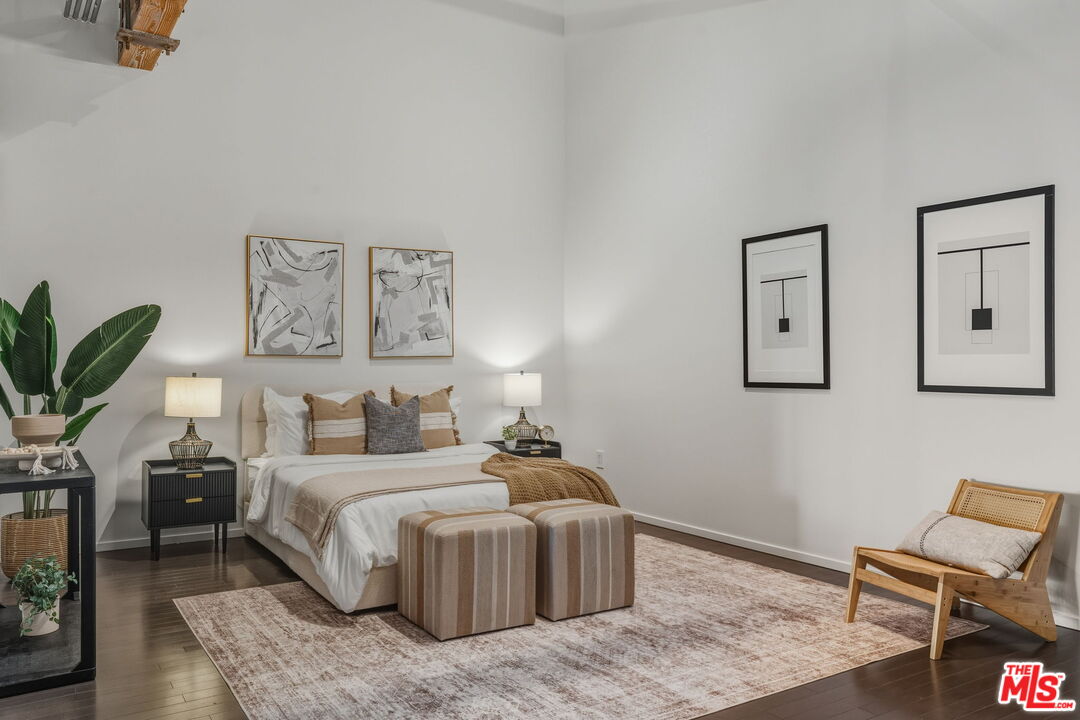 530 S Hewitt St Unit: 539