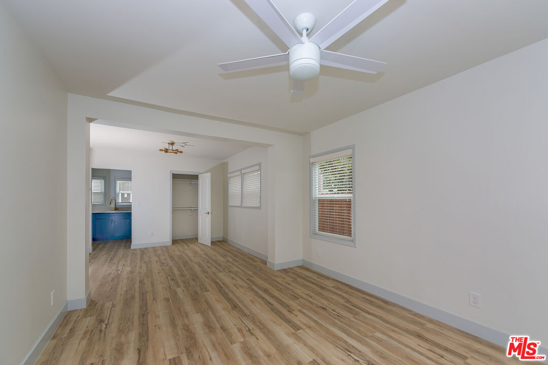 1430 Linden Ave