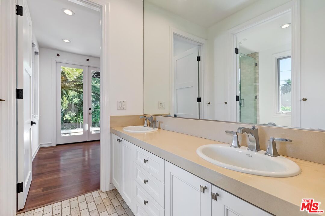 2890 Forrester Dr