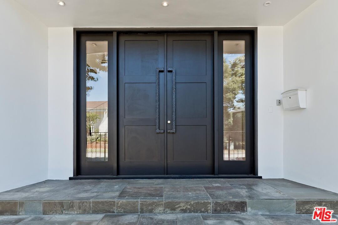 2890 Forrester Dr