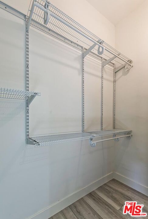 1054 Maine Ave Unit: 2