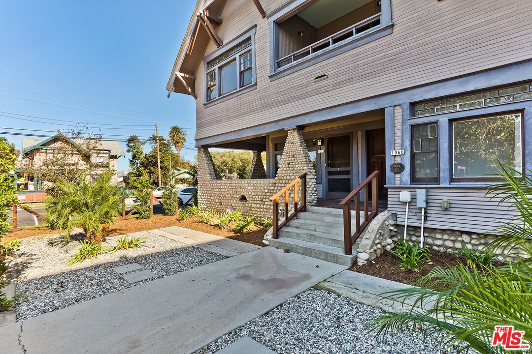 1054 Maine Ave Unit: 3