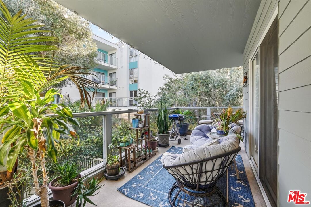 240 The Village Unit: 210