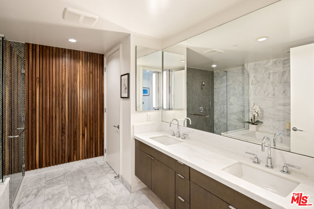 1705 Ocean Ave Unit: 501