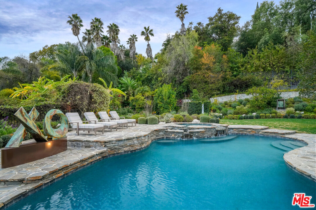 4621 Balboa Ave