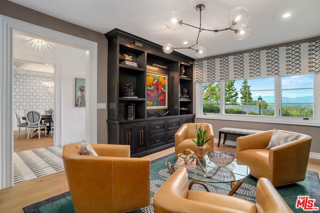 4621 Balboa Ave