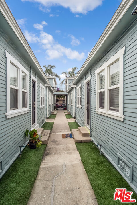 1706 Sherman Pl