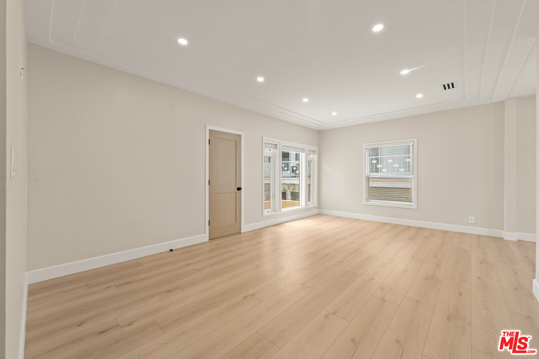 1117 S Wooster St Unit: 1119 1/2