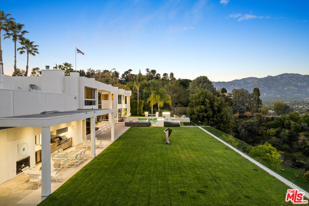 300 N San Rafael Ave