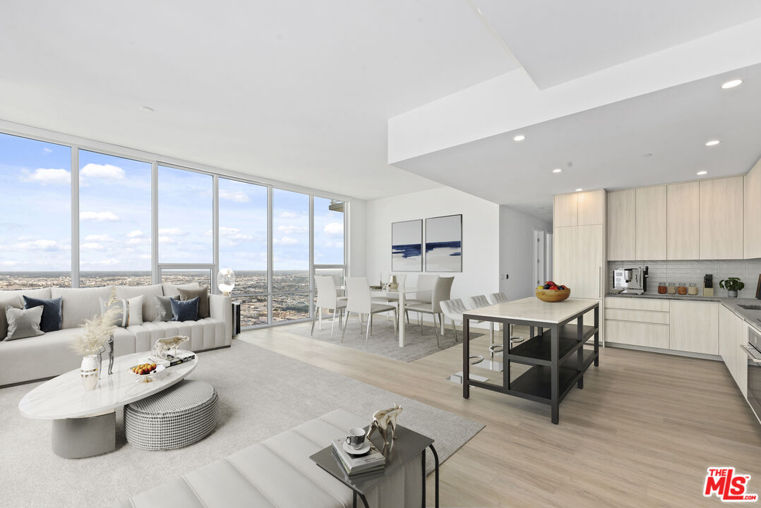 230 W Olympic Blvd Unit: 4702