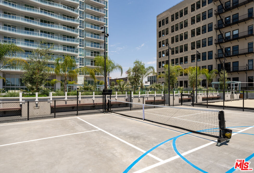 230 W Olympic Blvd Unit: 4705