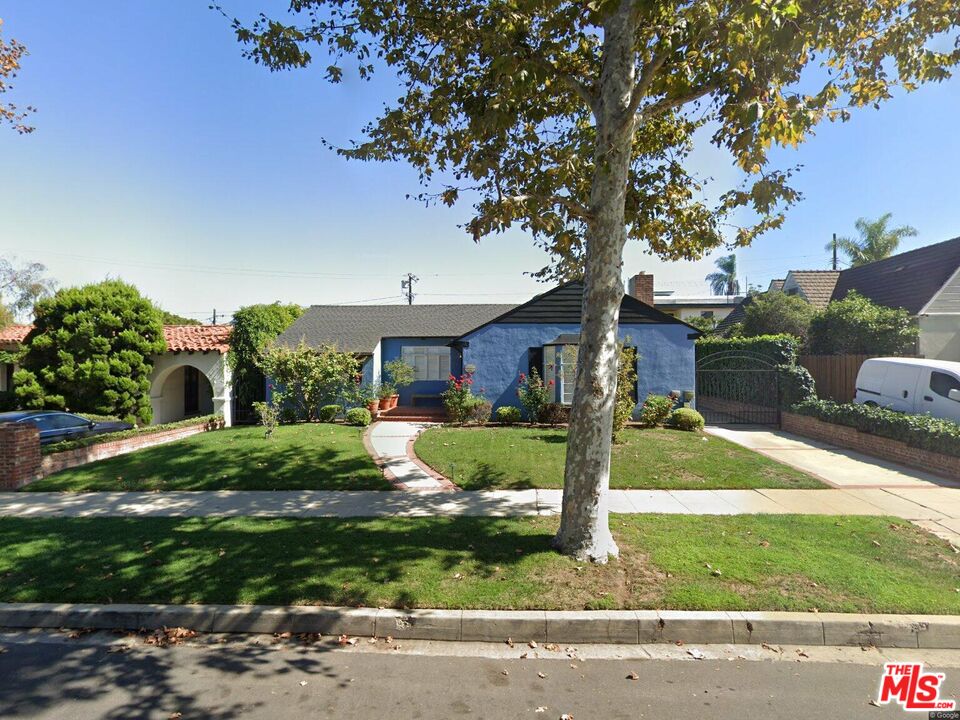1716 S Durango Ave