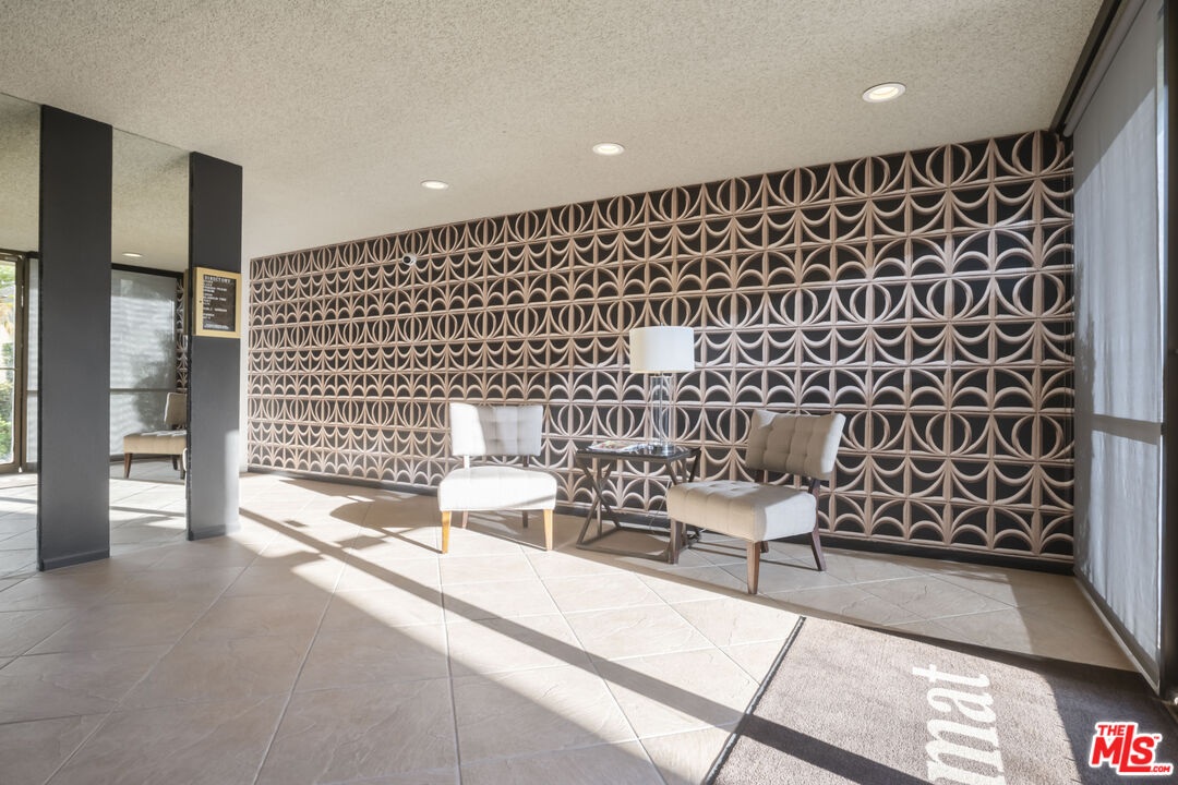 1630 S La Reina Way Unit: 3A