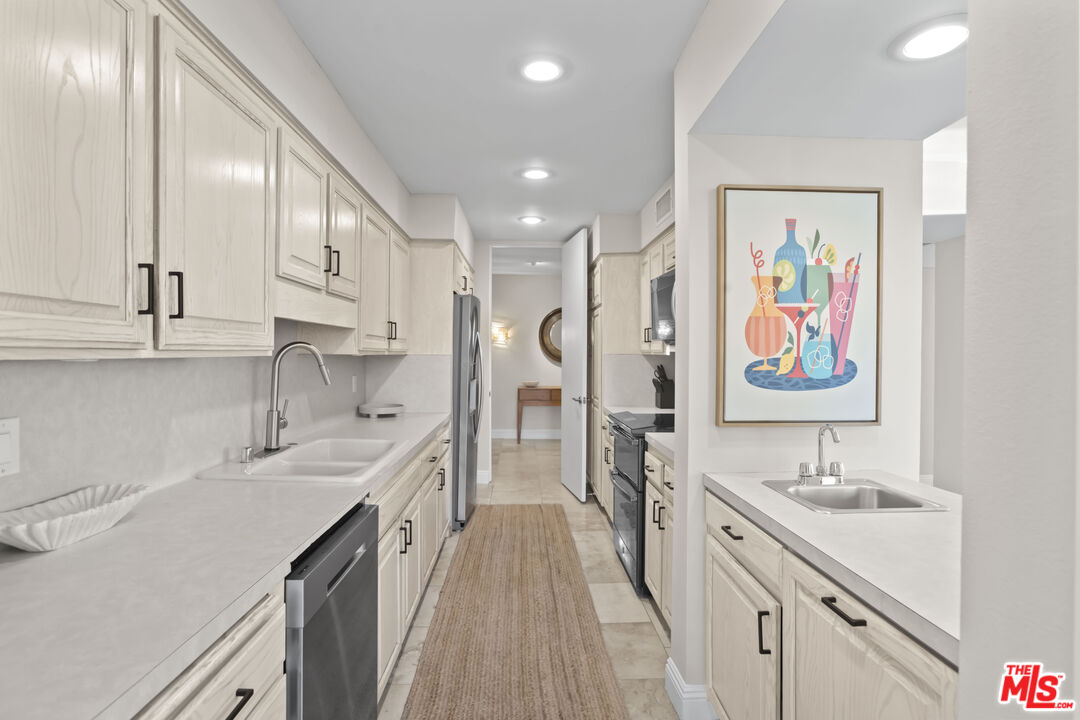 1630 S La Reina Way Unit: 3A