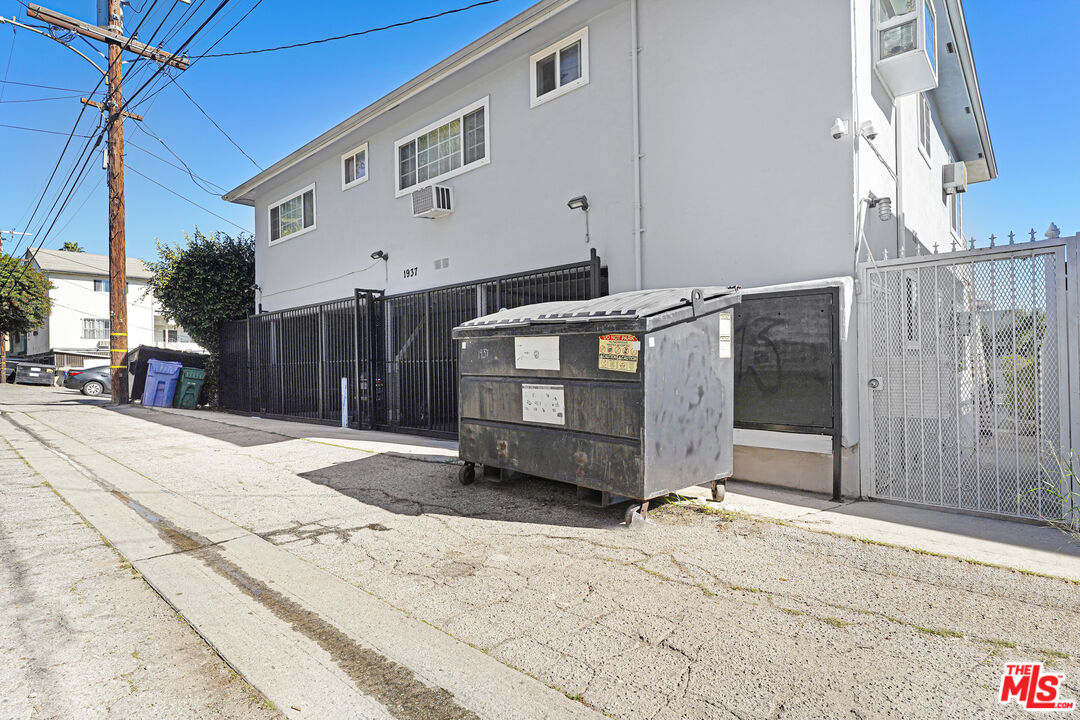 1937 S Shenandoah St