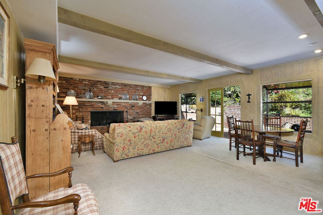 3216 Fryman Rd