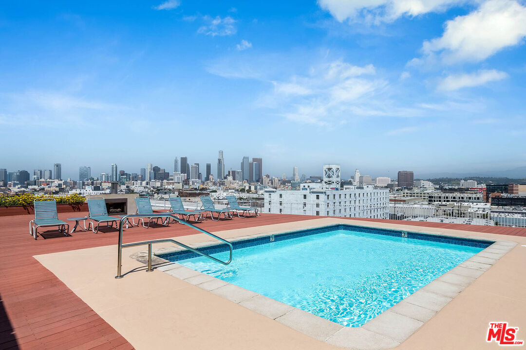 1855 Industrial St Unit: 703