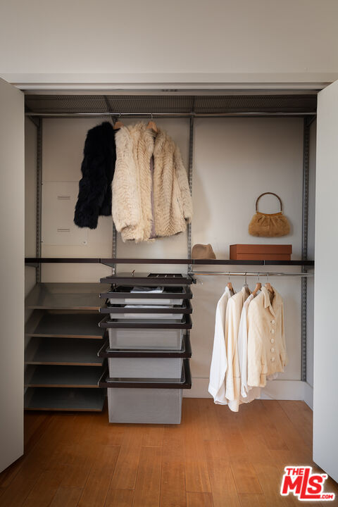 460 S Spring St Unit: 1015