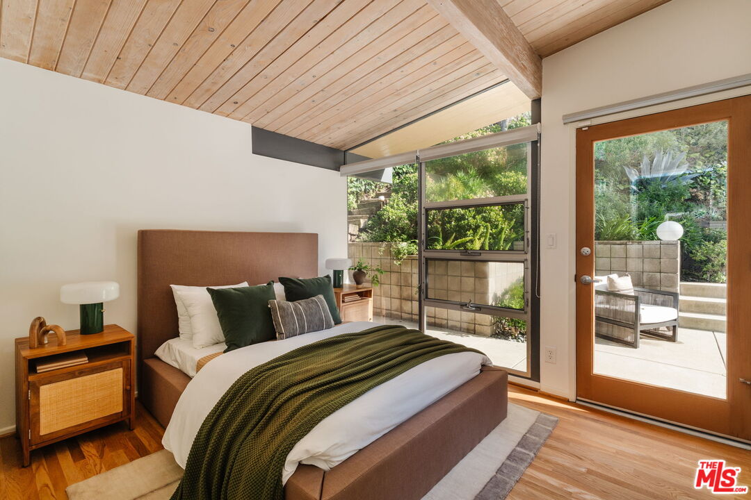 3688 Buena Park Dr