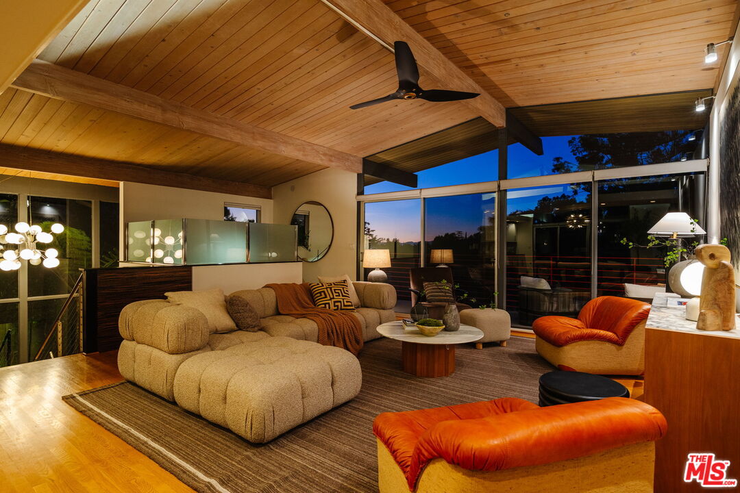 3688 Buena Park Dr