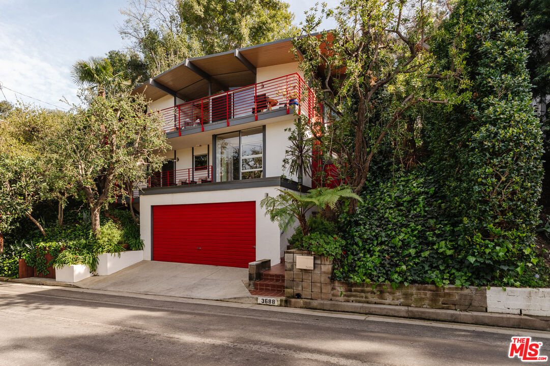 3688 Buena Park Dr