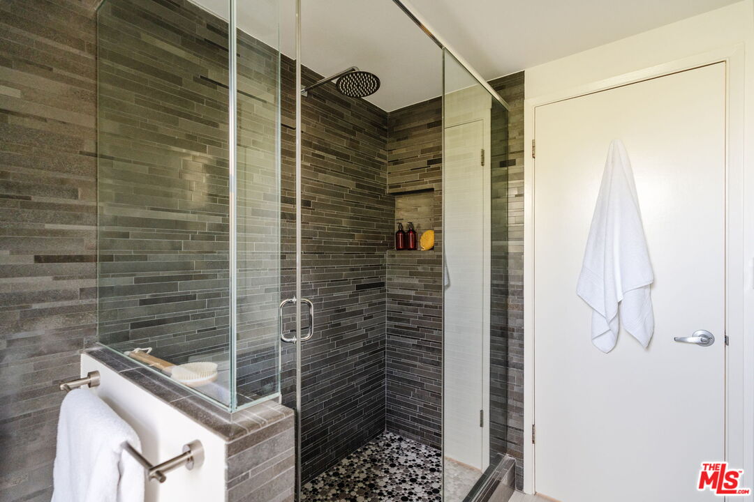 3688 Buena Park Dr