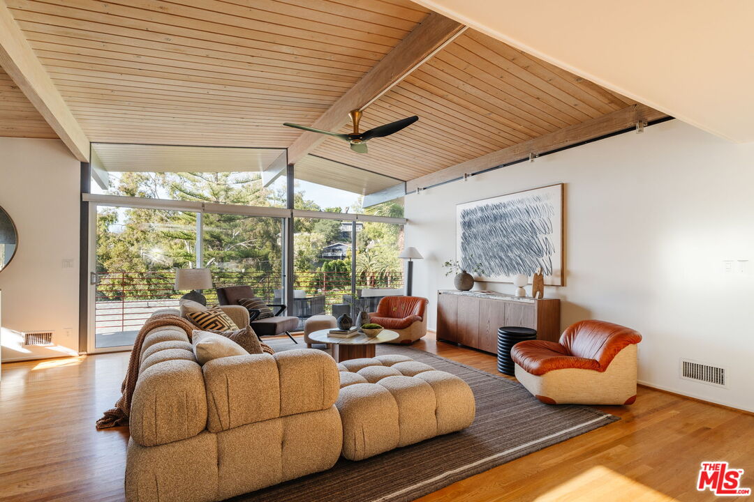 3688 Buena Park Dr