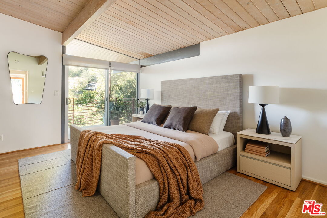 3688 Buena Park Dr
