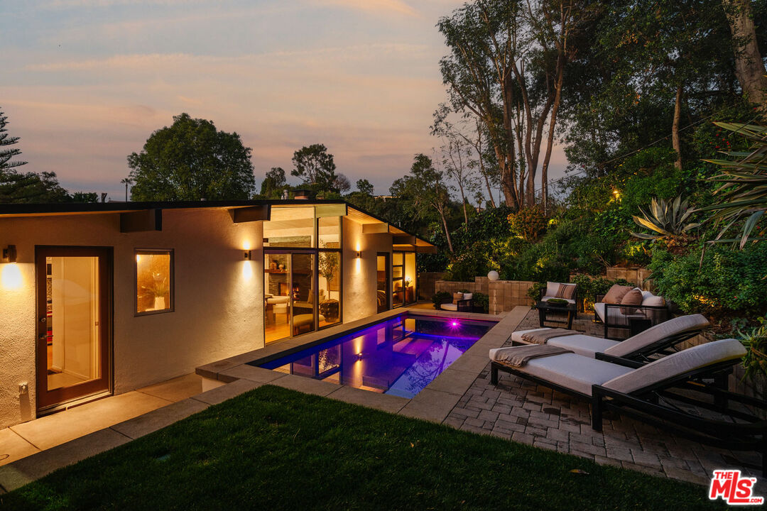 3688 Buena Park Dr