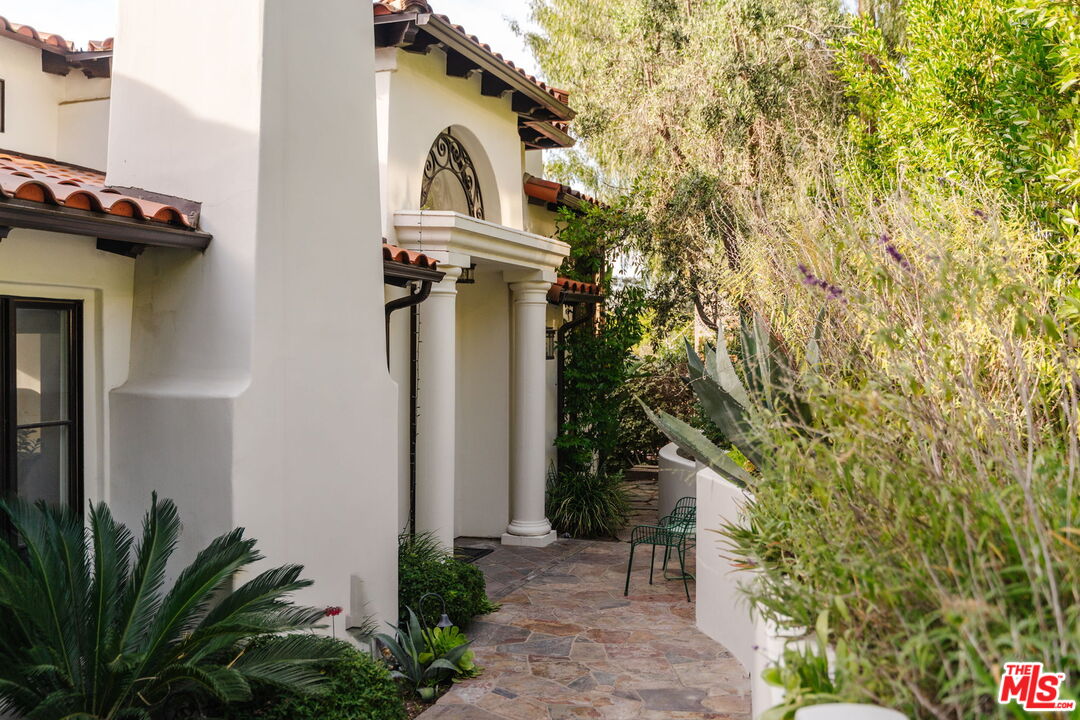 13551 Cheltenham Dr