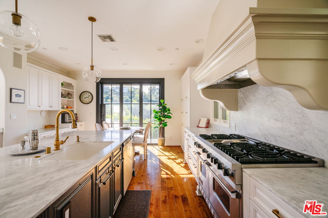 13551 Cheltenham Dr