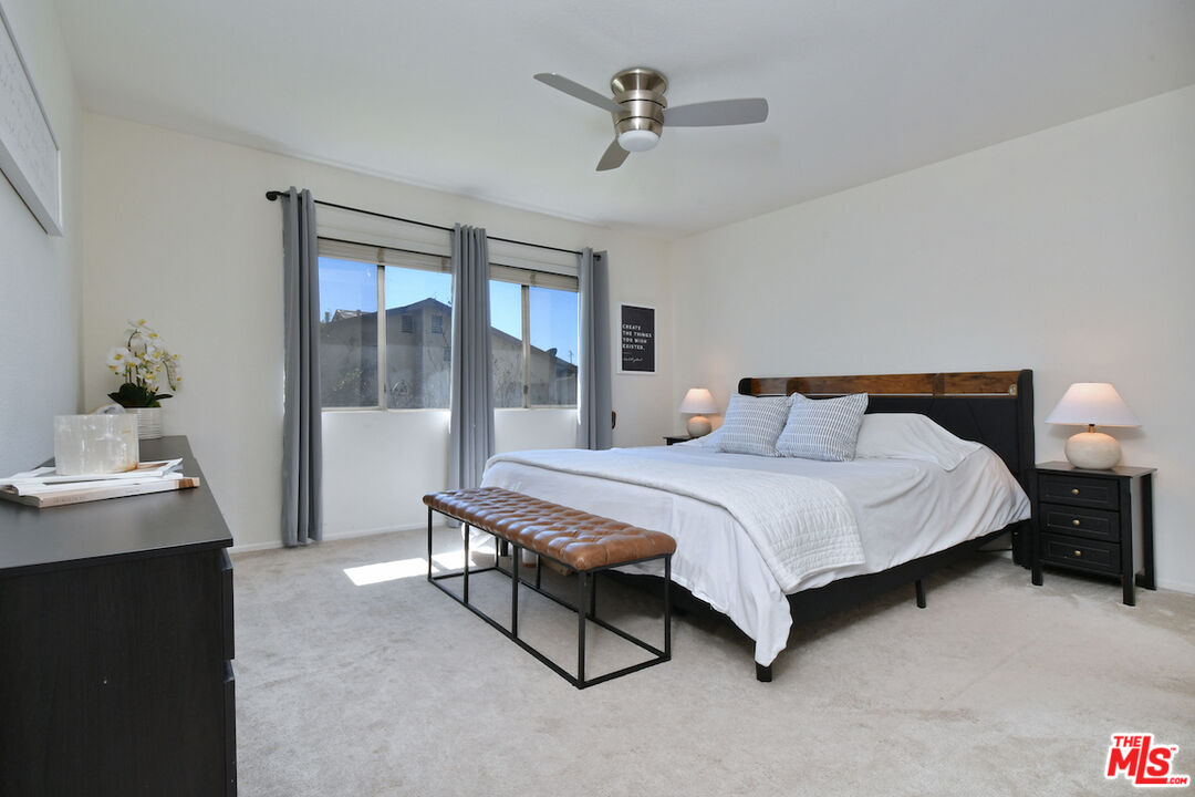 10341 Canoga Ave Unit: 3