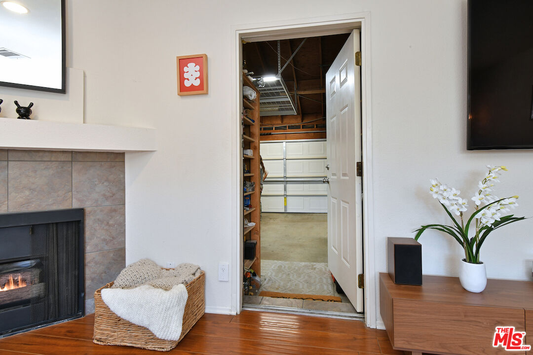 10341 Canoga Ave Unit: 3