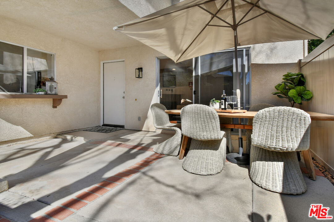 10341 Canoga Ave Unit: 3