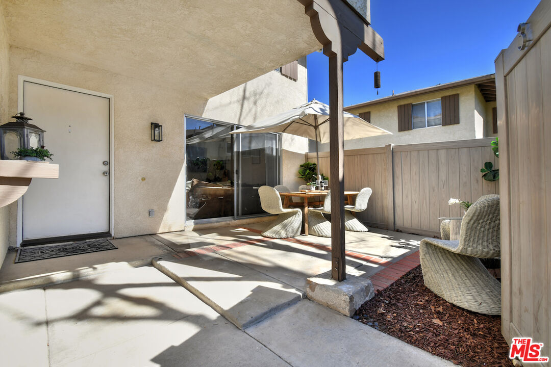 10341 Canoga Ave Unit: 3