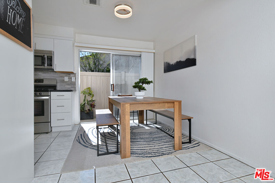 10341 Canoga Ave Unit: 3