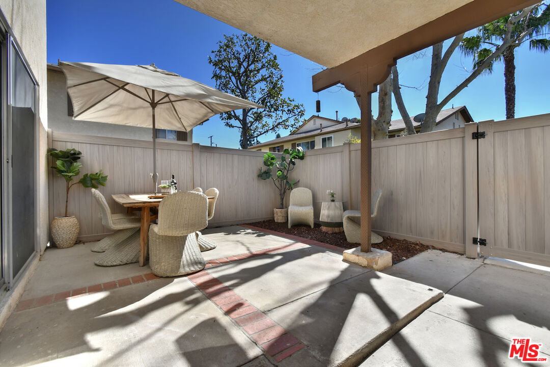 10341 Canoga Ave Unit: 3