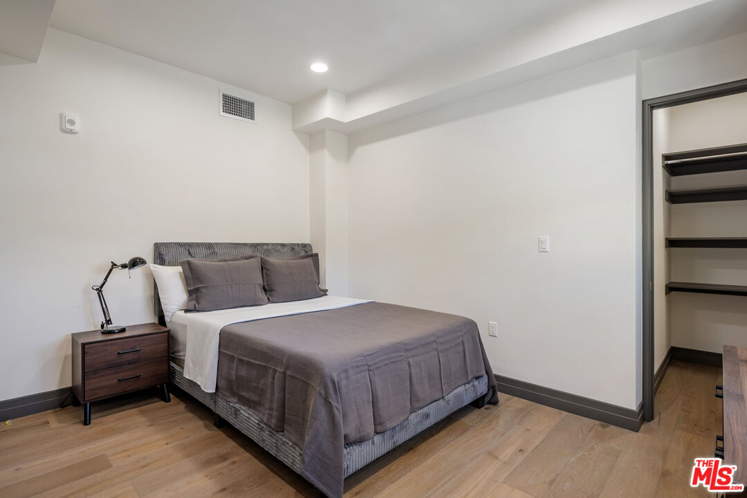 118 N Orlando Ave Unit: 302