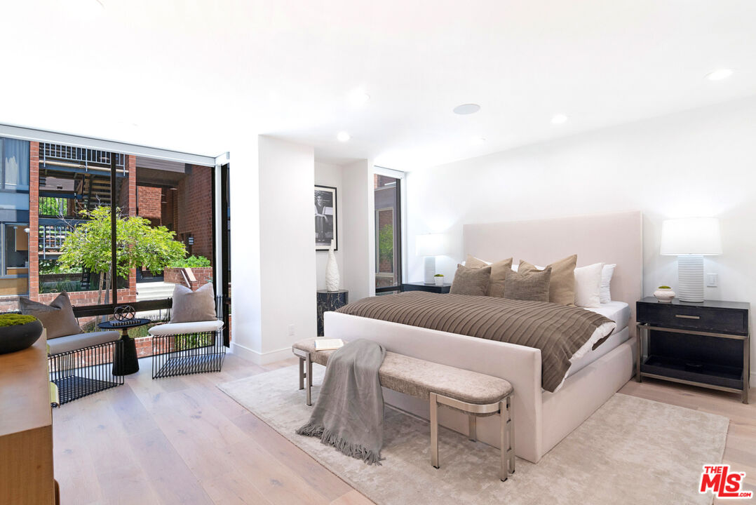 1033 Carol Dr Unit: T13