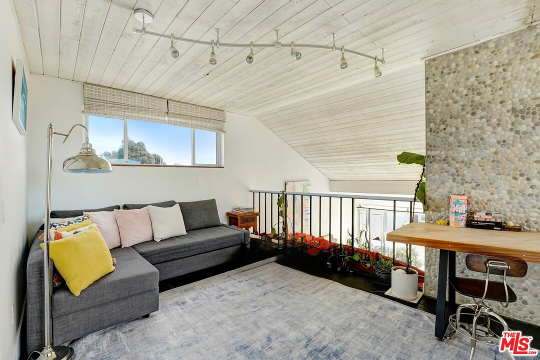 29231 Heathercliff Rd Unit: 1