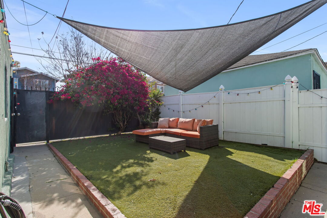 1950 Magnolia Ave