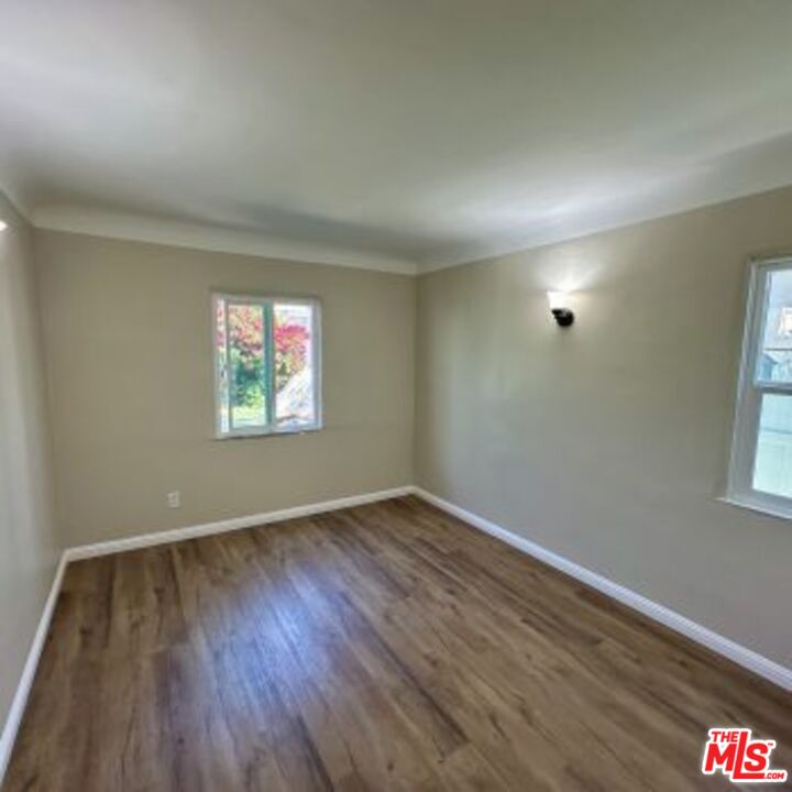 1950 Magnolia Ave