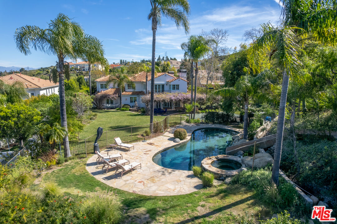 3843 Rock Hampton Dr