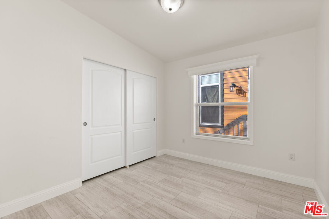 8250 Lankershim Blvd Unit: 185