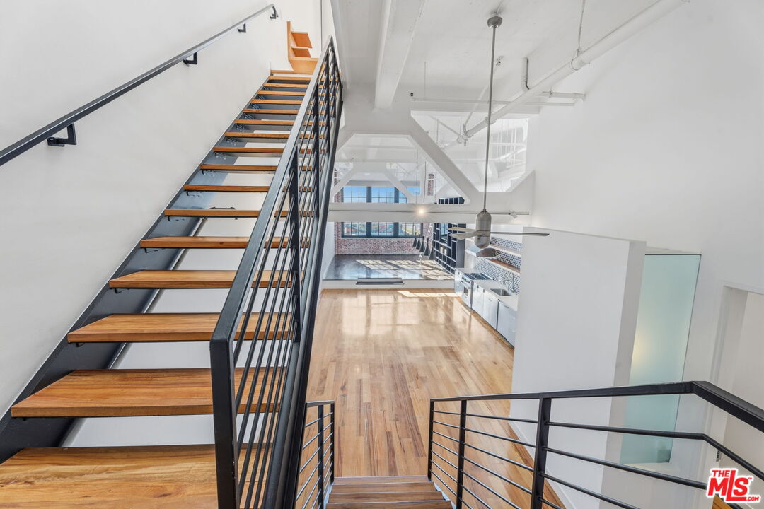 1850 Industrial St Unit: 710