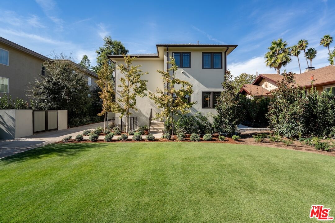 824 Brent Ave